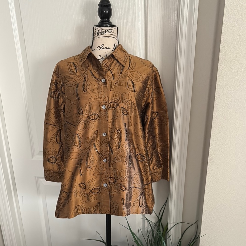 Blue Bayou Floral Design Top